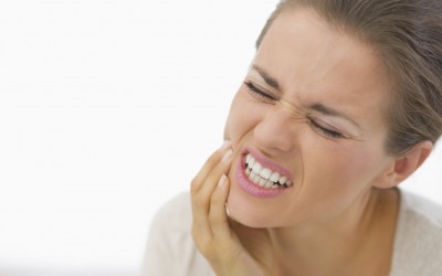 ¿Tienes los dientes sensibles? Consejos para remediarlo